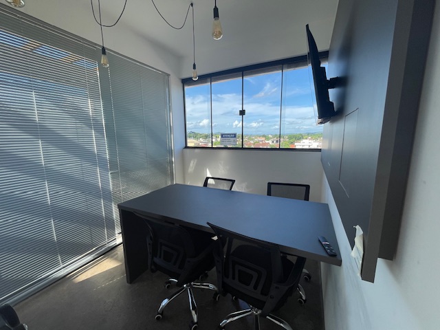 SALA COMERCIAL – Ed. Manhattan